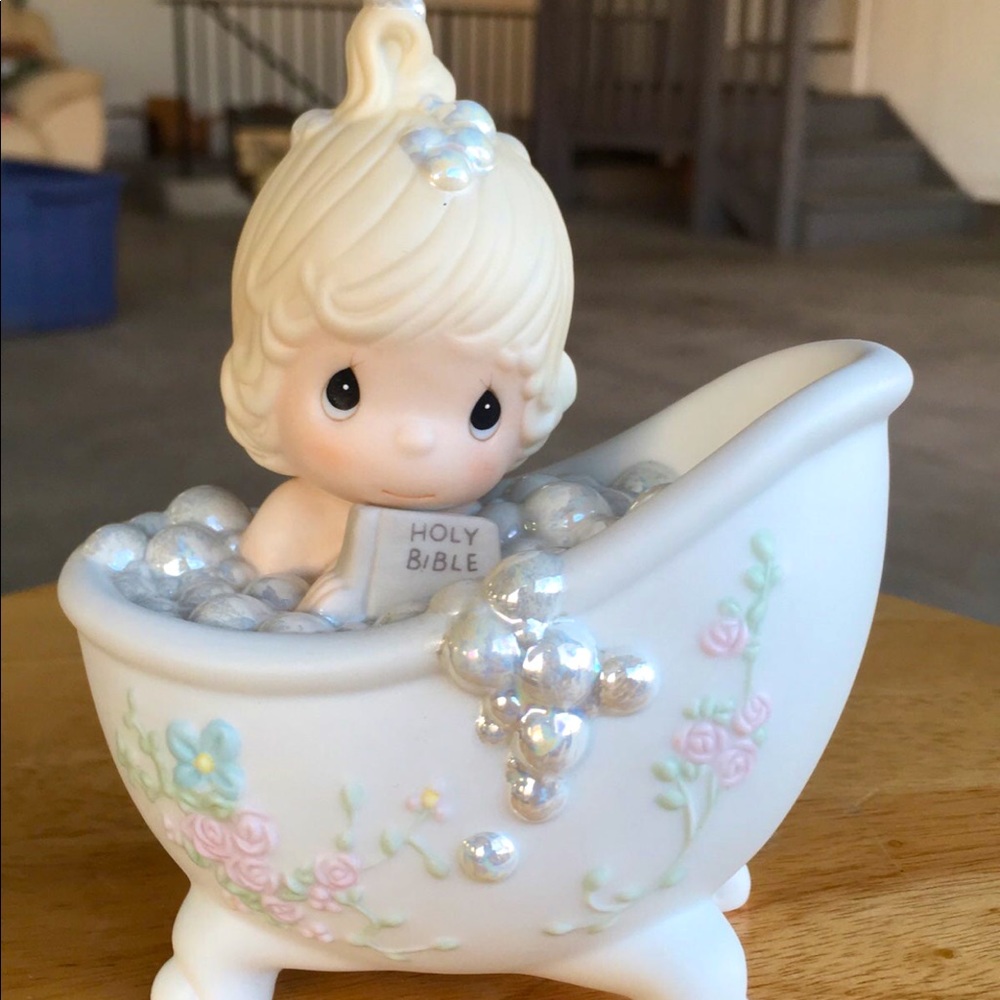 Precious moments he cleansed my soul porcelain figurine NWT